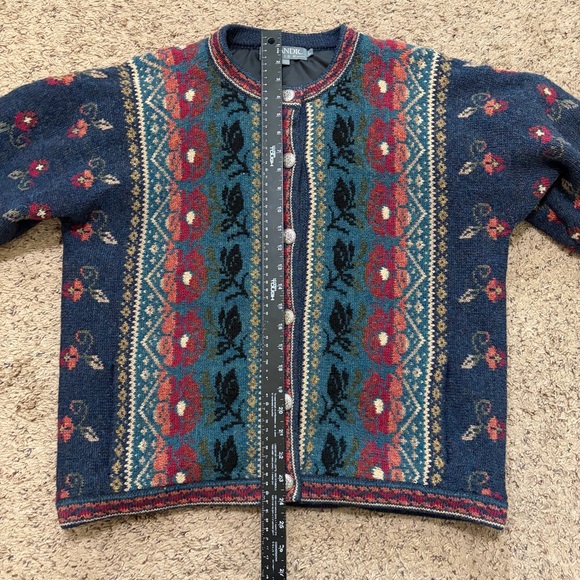 Icelandic Design Wool Cardigan Sweater Floral Buttons Women's Size L - Picture 6 of 7